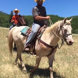 Meet your Posher, Colby